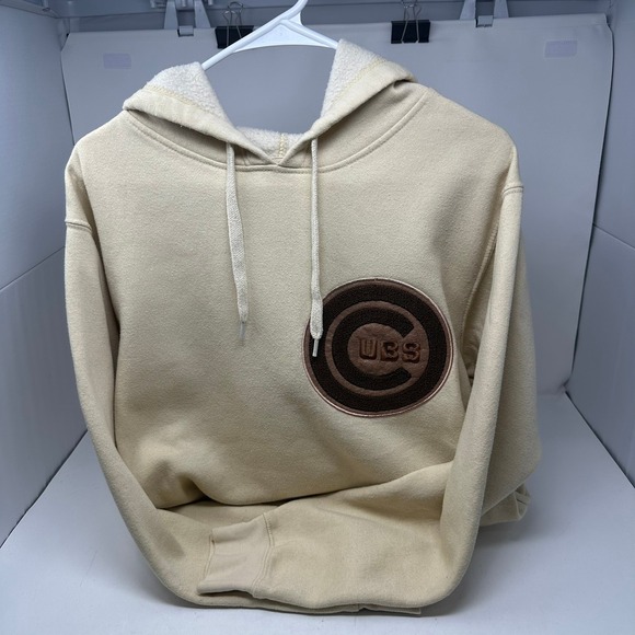Stitches Other - Stitches Hoodie Mens M Cream Chicago Cubs MLB Sherpa Lined Chenille Patch 94972